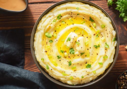 Delicious,Creamy,Mashed,Potatoes,With,Butter,,Fresh,Herbs,And,Freshly-cracked Delicious,Creamy,Mashed,Potatoes,With,Butter,,Fresh,Herbs,And,Freshly-cracked